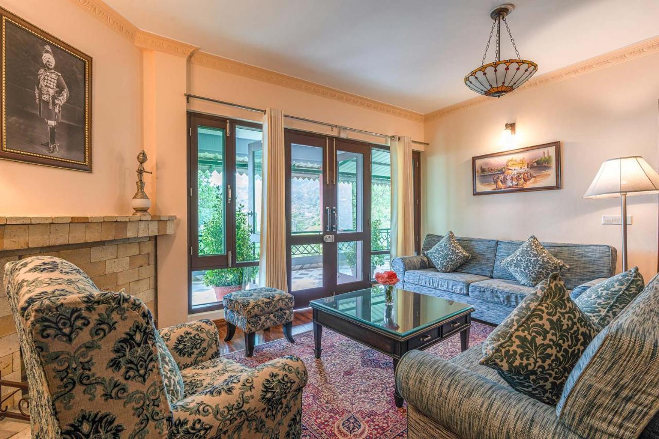Stayvista At Cecil Cottages With Barbeque, Hill View Kasauli Zewnętrze zdjęcie