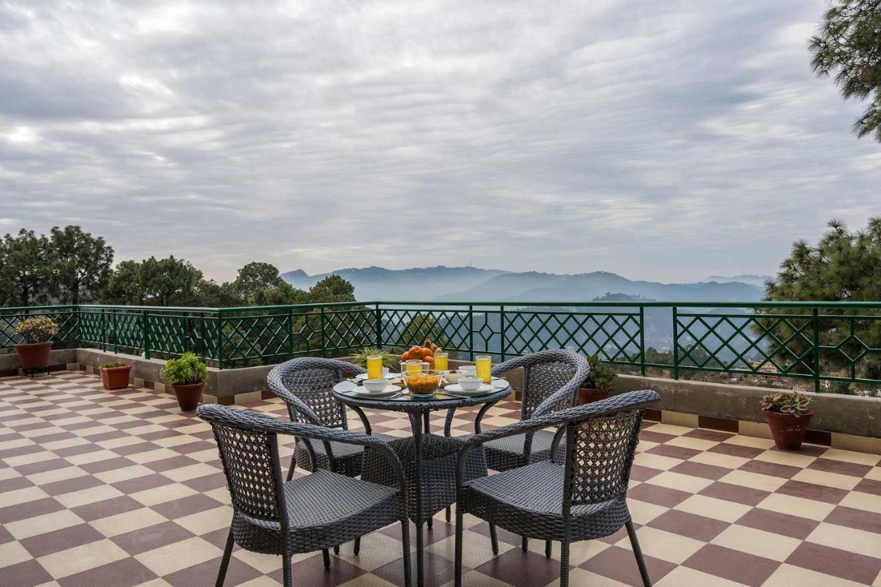 Stayvista At Cecil Cottages With Barbeque, Hill View Kasauli Zewnętrze zdjęcie