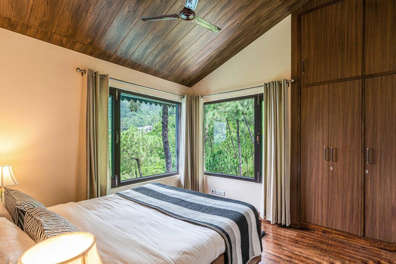 Stayvista At Cecil Cottages With Barbeque, Hill View Kasauli Zewnętrze zdjęcie