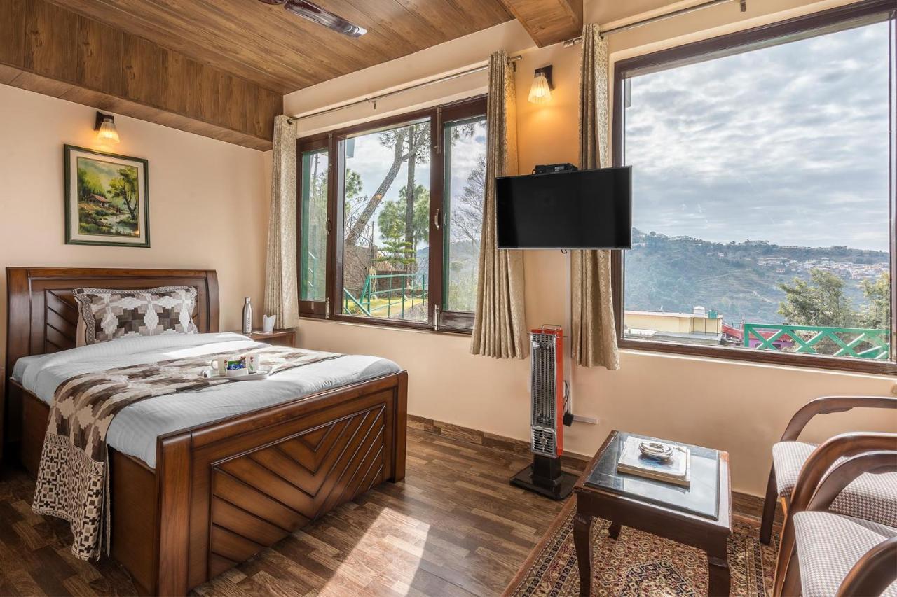 Stayvista At Cecil Cottages With Barbeque, Hill View Kasauli Zewnętrze zdjęcie