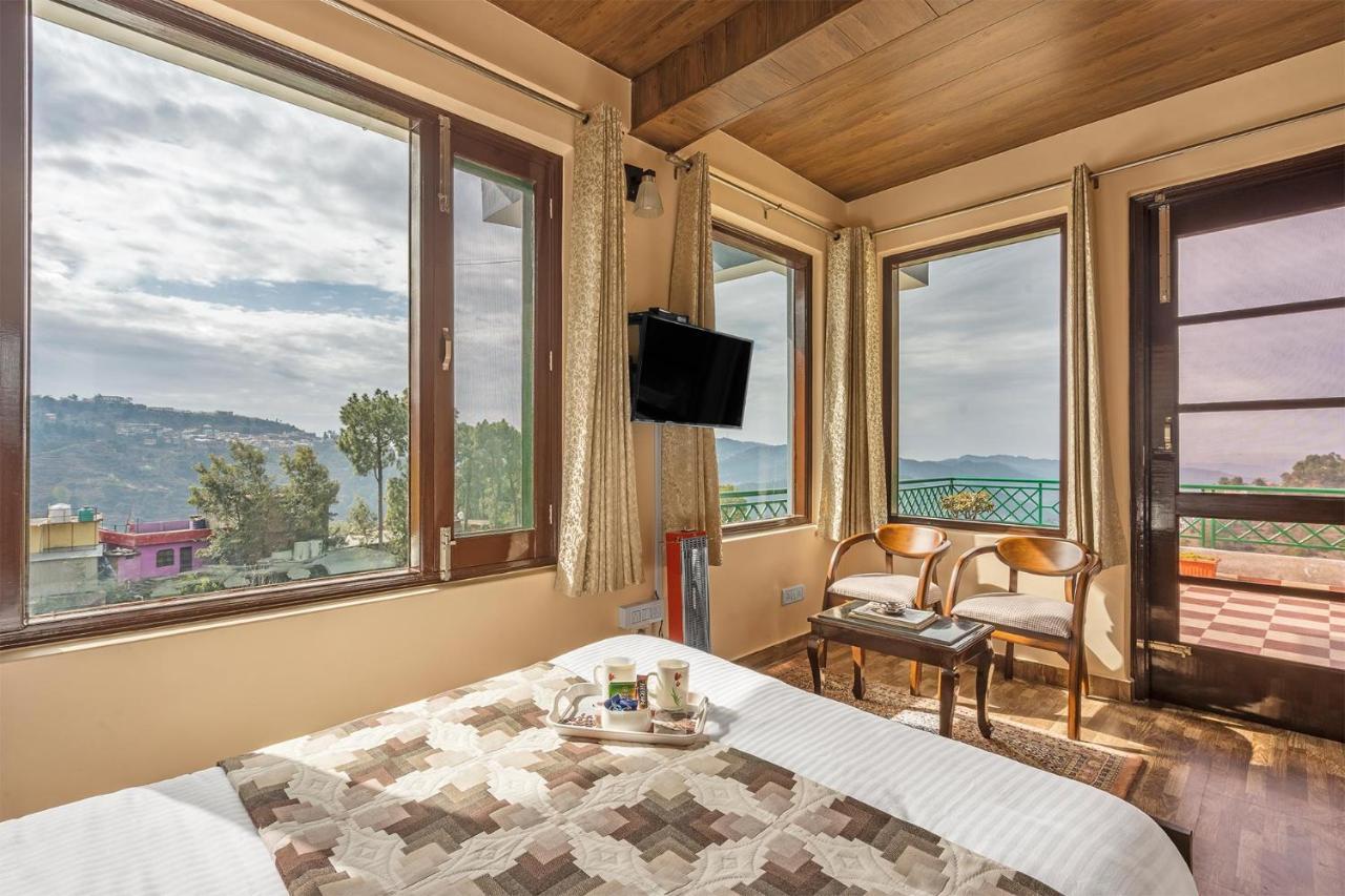 Stayvista At Cecil Cottages With Barbeque, Hill View Kasauli Zewnętrze zdjęcie