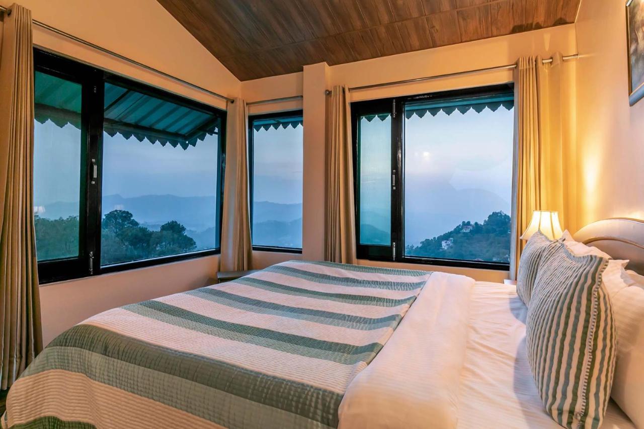 Stayvista At Cecil Cottages With Barbeque, Hill View Kasauli Zewnętrze zdjęcie