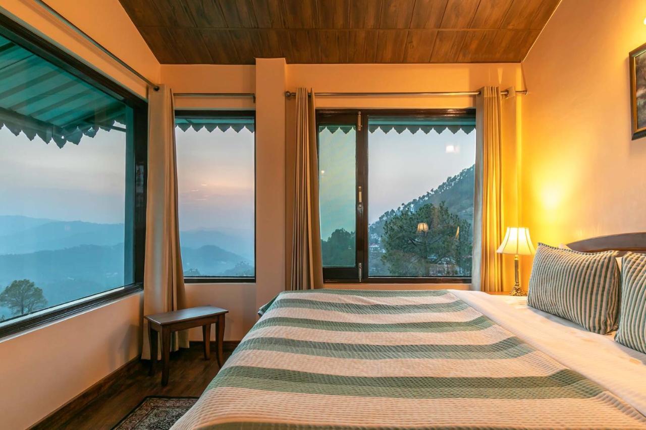 Stayvista At Cecil Cottages With Barbeque, Hill View Kasauli Zewnętrze zdjęcie