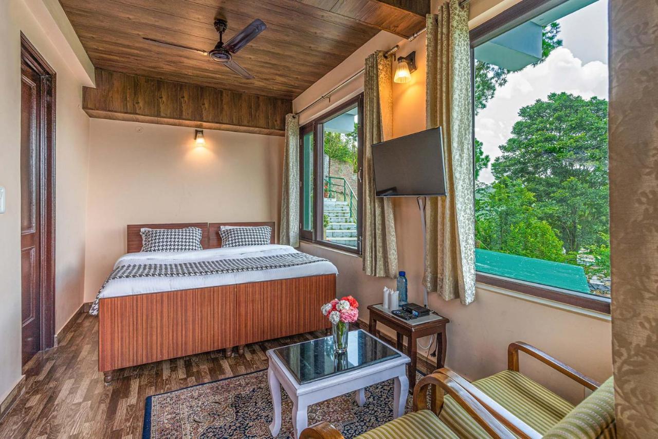 Stayvista At Cecil Cottages With Barbeque, Hill View Kasauli Zewnętrze zdjęcie