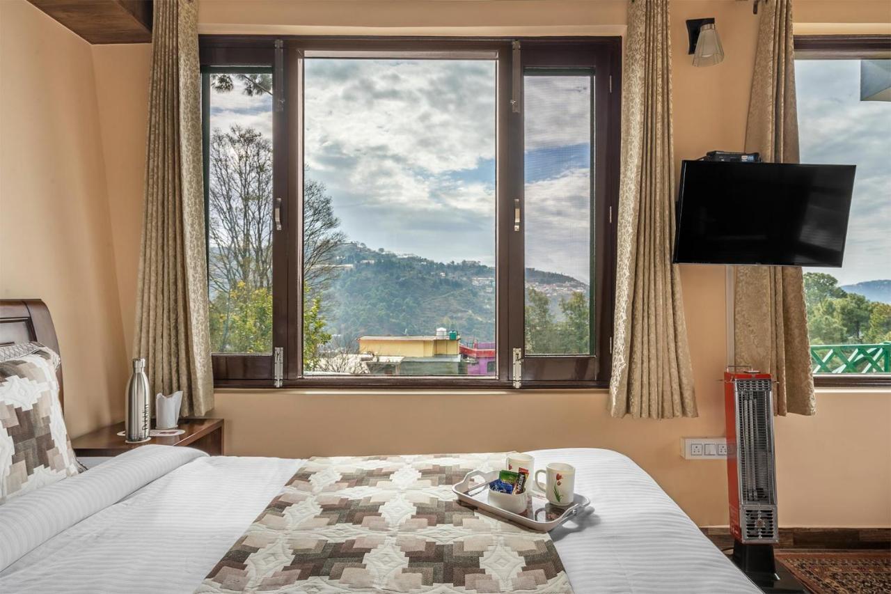 Stayvista At Cecil Cottages With Barbeque, Hill View Kasauli Zewnętrze zdjęcie